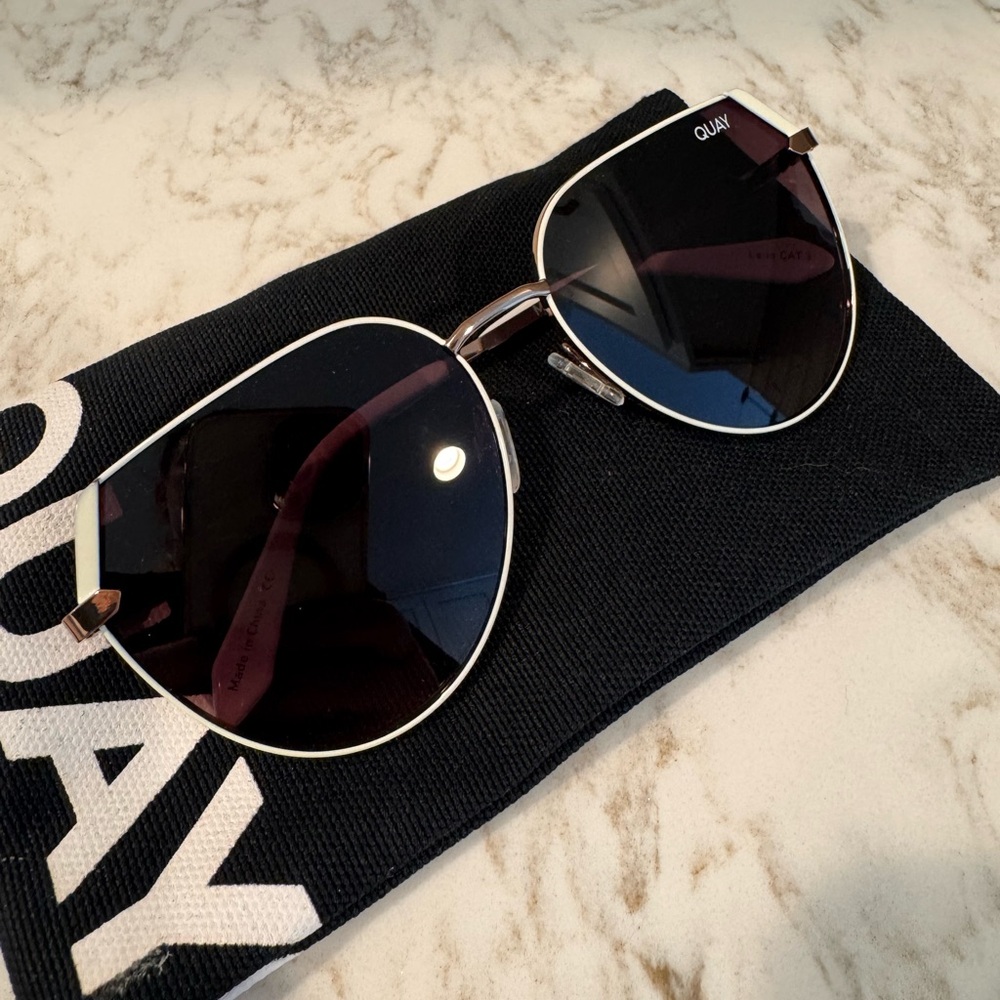 Quay Australia Aviator style Sunglasses